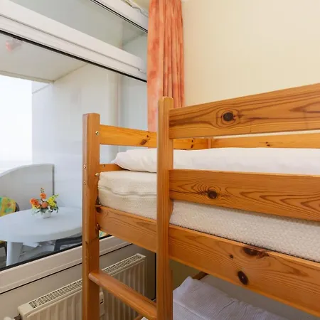 Lord Nelson 704 アパート *